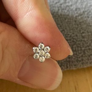 Anatometal Titanium Large Flower Threaded End